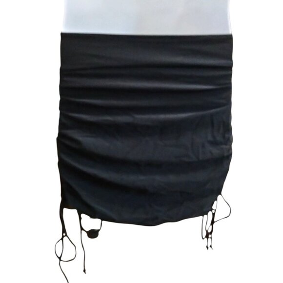 Black V Cross Front Swim Skirt Built-In Shorts Drawstrings Pockets Size Medium - Picture 6 of 9